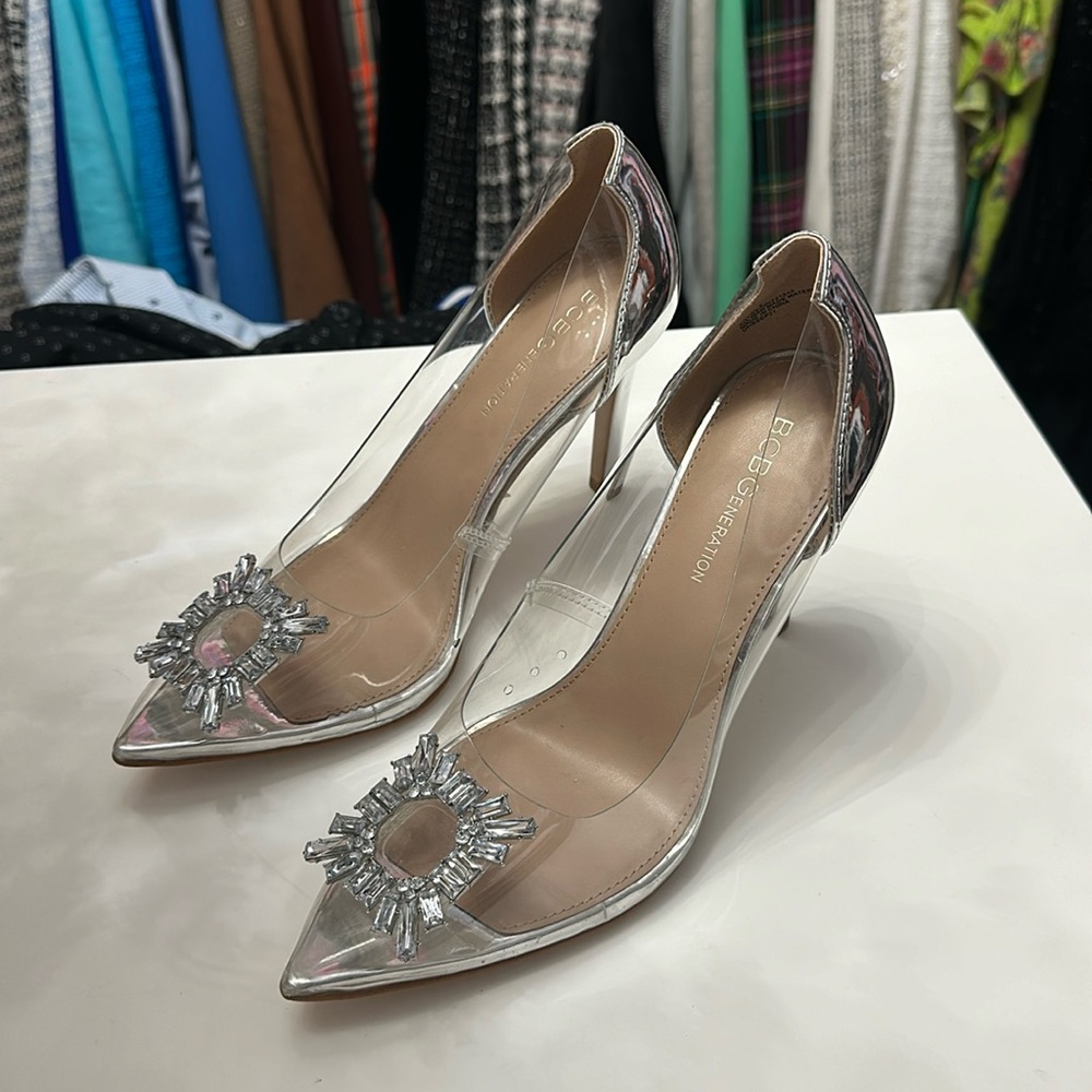 Bcbg generation silver clear brooch rhinestone heel